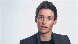 Eddie Redmayne talks about « becoming » Stephen Hawking