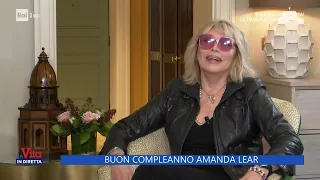 Buon compleanno Amanda Lear - La Vita in diretta 18/11/2022
