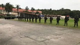 Entrega do Gorro Negro ao Aluno 10 Comandos Anfíbios.