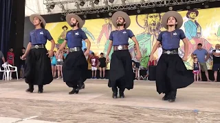 Laborde 2017 (Festival Nacional del Malambo)  Ensayo de un cuarteto malambo de Santiago del Estero