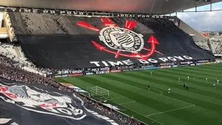 Corinthians Do rebaixamento ao topo do Mundo!!