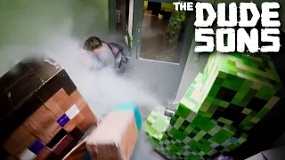 Minecraft Exploding Creeper Scare Prank! - Minecraft Pranks Part 6