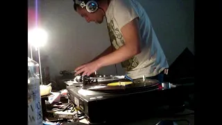 Techno Vinyl Practice - Star Wars Techno - Long time ago .... old good days... part.1 by Dj Settes