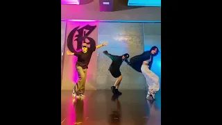 Stop the car ── gforce_jaja with Niana Guerrero & Ac Bonifacio