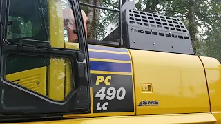 New Komatsu PC490LC-11