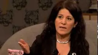 Sara Mohammad könsstympades som litet barn - Malou Efter tio (TV4)