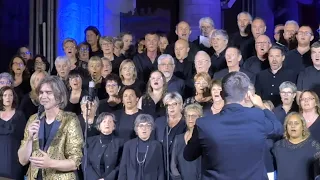 Cathédrale de Lisieux. Les Voix de l’Estuaire accompagnent le ténor Amaury Vassili. 24 Mai 2024.