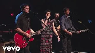 Samuel Rosa, Lô Borges - Balada do Amor Inabalável (Video Ao Vivo) ft. Fernanda Takai