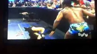 Kofi Kingston vs Dean Ambrose United States Championship Match  5/24/13 SmackDown