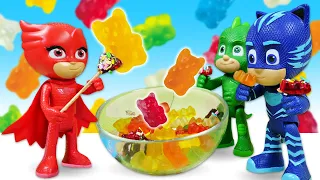 ¡Hacemos gominolas de ositos! Juguetes de PJ Masks. Cocina para niños