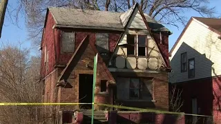 Man's body found in burned house on Detroit's east side