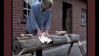 Das alte Handwerk Holzschuhmacher