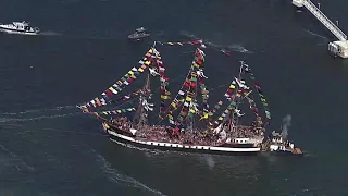 Gasparilla pirate invasion in under 2 minutes