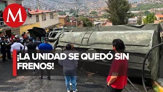 Se vuelca pipa del ejército en Naucalpan