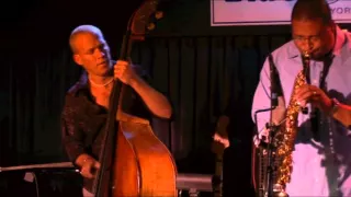 Avishai Cohen - 'Feediop' Live (Blue Note New York, 2006)