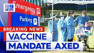COVID-19 vaccination mandate scrapped for Queensland health workers | 9 News Australia