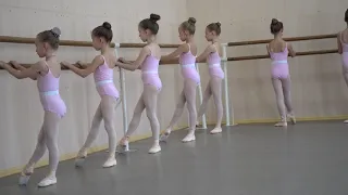 Открытый урок в балетной школе, окончание 1 класса