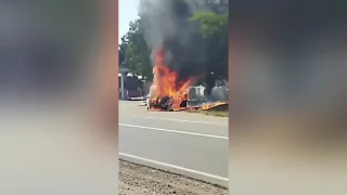 В Новой Дофиновке в сторону Южного произошло возгорание автомобиля