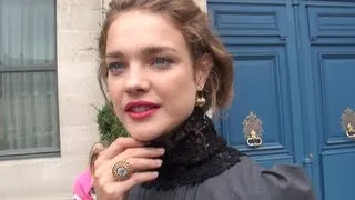 Fashion Week Paris 2010- 2011  NATALIA VODIANOVA  n1.