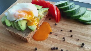 Das schnellste Frühstück mit nur einer Avocado und einem Ei |Super lecker