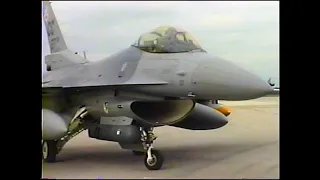 2001 LONDON (CANADA) AIRSHOW - THURSDAY/FRIDAY ARRIVALS (JUNE '01) (See description for time stamps)