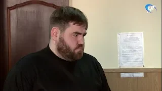 В новгородском районном суде начался процесс по делу бывшего полицейского Сергея Мудлы
