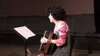 Вера Сажина поёт стихи Кручёных