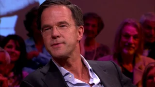 Mark Rutte raadt pianisten - Podium Witteman