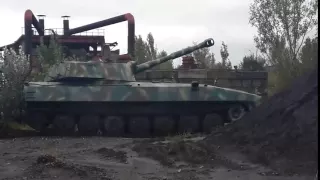 DPR militias self-propelled artillery firing