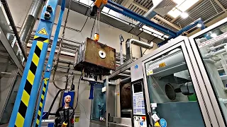 The Installation Process For Injection Mold | KraussMaffei