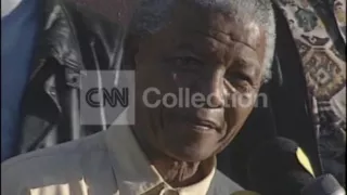 FILE:NELSON MANDELA - VOTING IN 1994