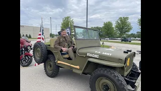 'Words can't describe how much I enjoyed it,' Parade honors 100-year-old WWII veteran