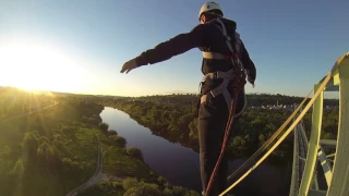 Прыжок с 50 метров.