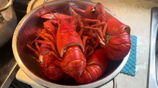 Homemade seafood, boil recipe, lobster 🦞   Recette de  bouillon, de fruits de mer maison homard 🦞 😋