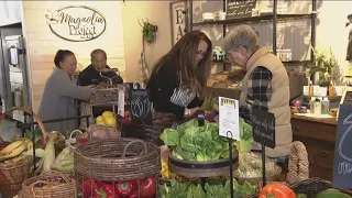 No cost food pantry opens in South Bay