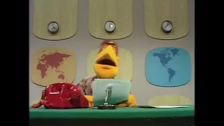 The Muppet Show - 104: Ruth Buzzi - News Flash: Atlantic Ocean (1976)