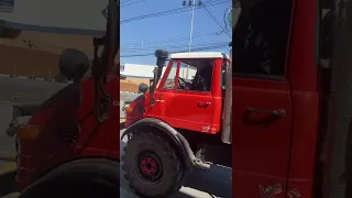 Unimog 416 XUXU   Empurrando Mercedes 1720 truck carregado!!!