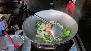 Thai Stir Fry Chicken - Pork with Noodles - Thai Food - Thailand Street Food