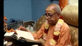 Siddhanta Boliya Citte - Don't Be Lazy in Understanding Krishna - Prabhupada 0730