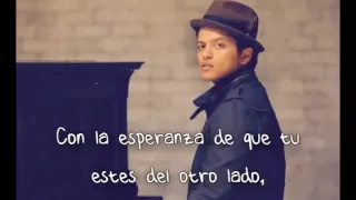 Bruno Mars - Talking to the Moon (Español)