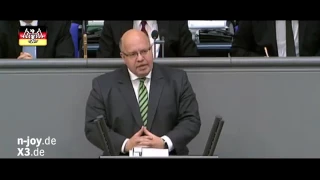 Neulich im Bundestag (85) -Merkel's Klon | extra3