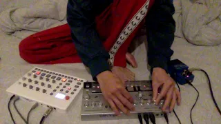 Sunday acid techno jam  behringer td-3 elektron model samples live