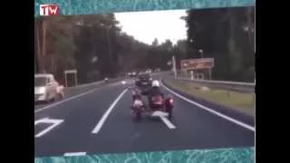 Мотоцикл едет без водителя