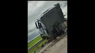 Крупное ДТП на трассе Ялуторовск - Ярково. Трал врезался в фуру