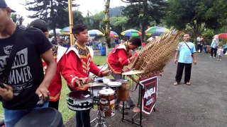 KERINDUAN PENGAMEN ANGKLUNG HEBAT SYEDAAP...