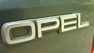 Городок. Реклама автомобиля Opel