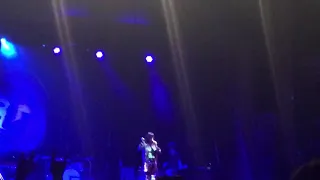 Yeah yeah yeahs “maps” Live at the Aragon ballroom in Chicago on 5/29/18