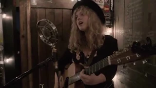 20 Front Street Green Room Session with Kate Barnette