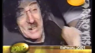 Charly Garcia se roba el micrófono de Crónica TV (2001)