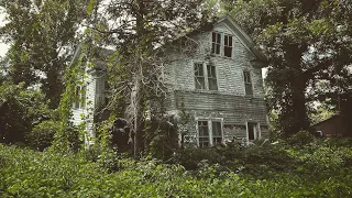 Forgotten 125 year old Southern Farm House In North Carolina